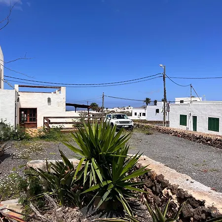 Πανσιόν Casa Gatti - Casa Del '900 Nel Centro Di Lanzarote - Relax Tra I Vulcani 3*