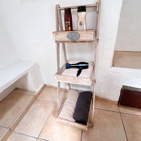 Casa Gatti - Autentica Casa Canaria Nel Cuore Di Lanzarote Affittacamere Tiagua