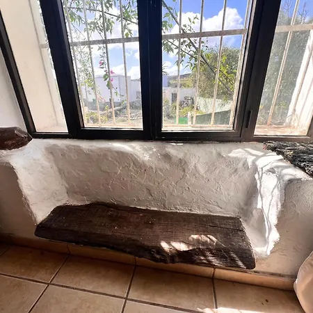 Casa Gatti - Casa Del '900 Nel Centro Di Lanzarote - Relax Tra I Vulcani 3* Tiagua